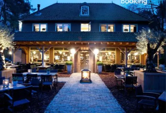 艾克先生酒店及餐廳