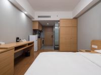 深圳330酒店公寓 - 普通大床房(无窗)