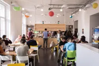 Avenue Hostel - 2-Star
