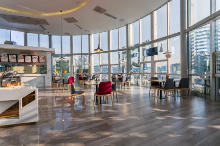 Borrman Hotel (Hechi Bama Center Cultural Plaza Store)