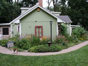 Kettle Moraine Cottage Bed & Breakfast