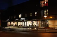 Hotell Gustaf Hotels near GAMLA RÅDHUSET