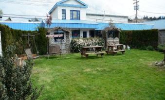 Bluebird Motel