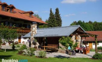 Haus Jägerfleck, Ihre Ferienwohnungen am Nationalpark Bayerischer Wald