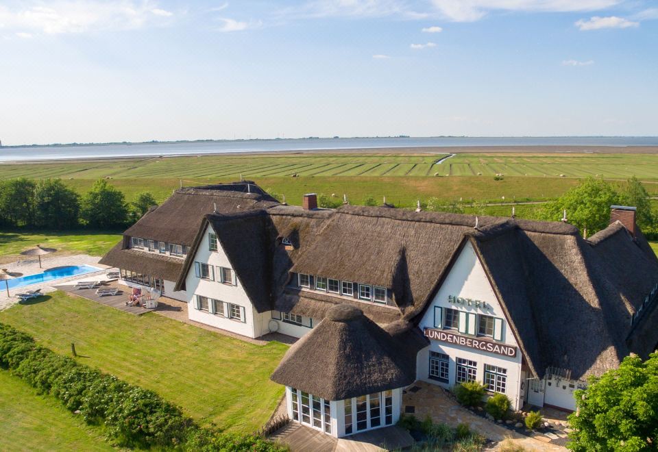 Hotel Und Spa Lundenbergsand - Housity