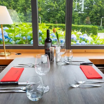 Bastion Hotel Amsterdam Airport Отели в г. Хофддорп