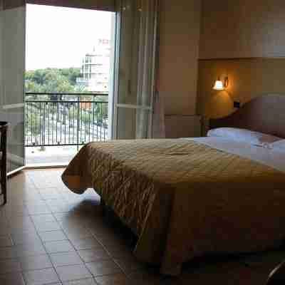 Hotel Calabresi Rooms