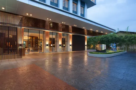 Ascott Sudirman Jakarta Отели рядом со станцией Sudirman Railway Station