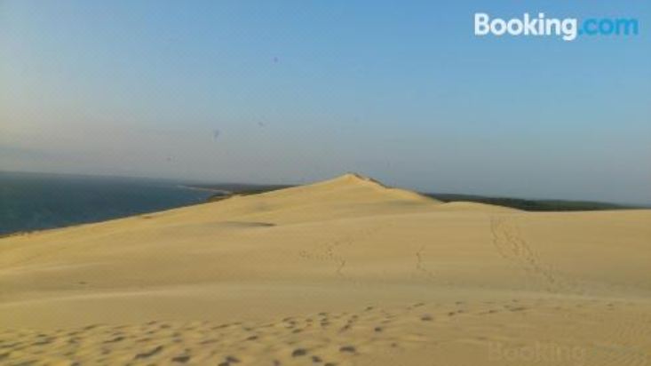 Camping de la Dune "Les Flots Bleus" : Tarifs & Avis 2026 | Trip.com