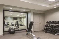 La Quinta Inn & Suites by Wyndham Alexandria Airport - Gym