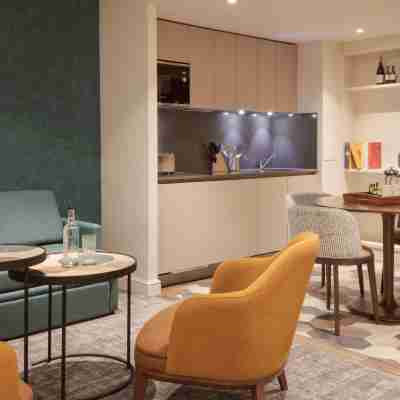 Staybridge Suites London - Heathrow Bath Road Rooms