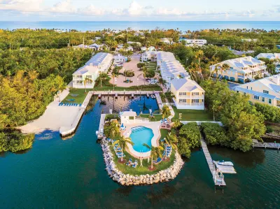 Islander Bayside Villas & Boatslips Hôtels à proximité de : Hurricane Monument