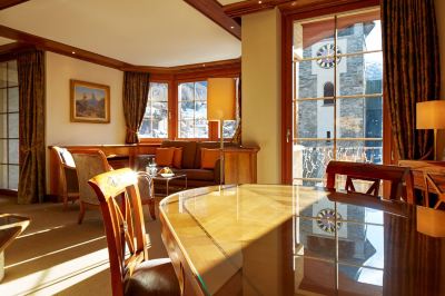 レストラン グランド ホテル ツェルマッターホフの写真