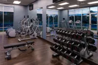 Holiday Inn & Suites Farmington Hills - Detroit NW Hotels in Farmington Hills