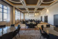 Hotel Indigo Tulsa Dwtn-Entertainment Area