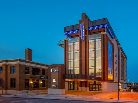 Hotel Indigo Tulsa Dwtn-Entertainment Area