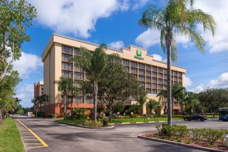 Holiday Inn & Suites Orlando SW - Celebration Area Отели рядом с достопримечательностью «ЭСПН Уайд Уорлд оф Спортс Комплекс»