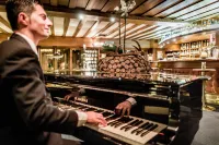 Hotel Alpenroyal - the Leading Hotels of the World - bar