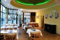 Plaza Real by Atlantichotels Hotels in Portimão