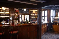 Bull Hotel by Greene King Inns - bar