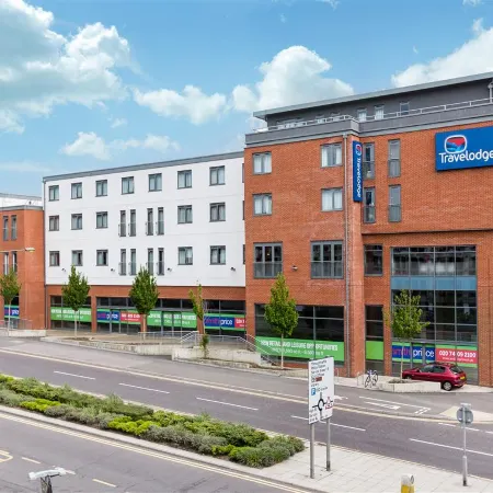 Travelodge Camberley Central