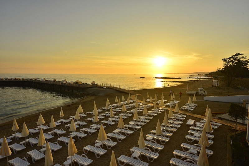 Azura Deluxe Resort & Spa - Ultra All Inclusive