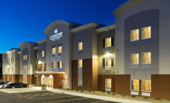 Candlewood Suites Grove City - Outlet Center