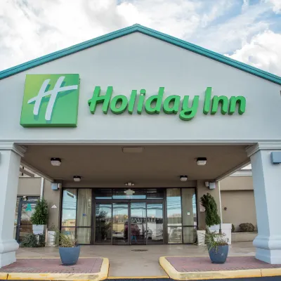 Holiday Inn HAZLET by IHG Hotels near Manalapan Recreation Center Field #5