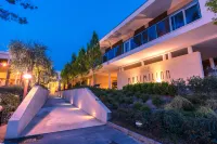 Hotel Maximilian Hotels in Bardolino