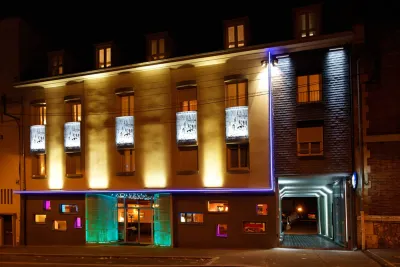 Campanile Chartres Centre - Gare - CATHÉDRALE Hotels near Chartres en lumiere