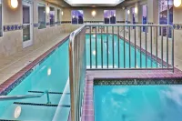 Route 66 Inn & Suites