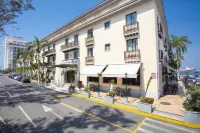 Fiesta Inn Veracruz Malecon Hotels near Parque Los Pinos