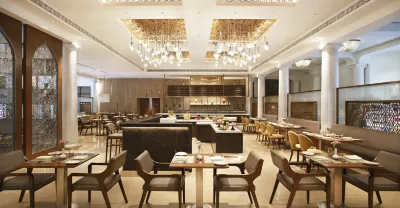 Taj Mahal Lucknow Hotels near Shivam's Swadhyay Library
