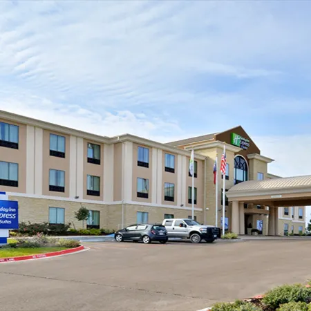 Holiday Inn Express & Suites Schulenburg by IHG