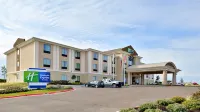 Holiday Inn Express & Suites Schulenburg by IHG