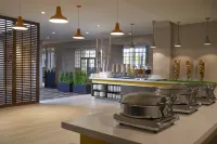 Delta Hotels Toronto Airport & Conference Centre - breakfast