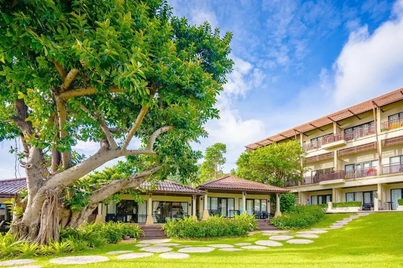 Impiana Beach Front Resort Chaweng Noi, Koh Samui