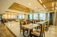 Huayi Hotel Hotels in Qitai