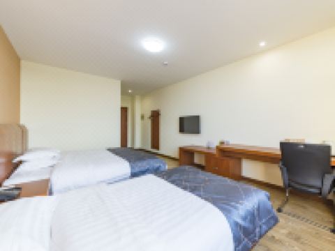 7天优品酒店(唐山南堡开发区店) - 舒适家庭房