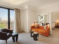 Radisson Blu Hotel, Milan Hotels near Bonola Station