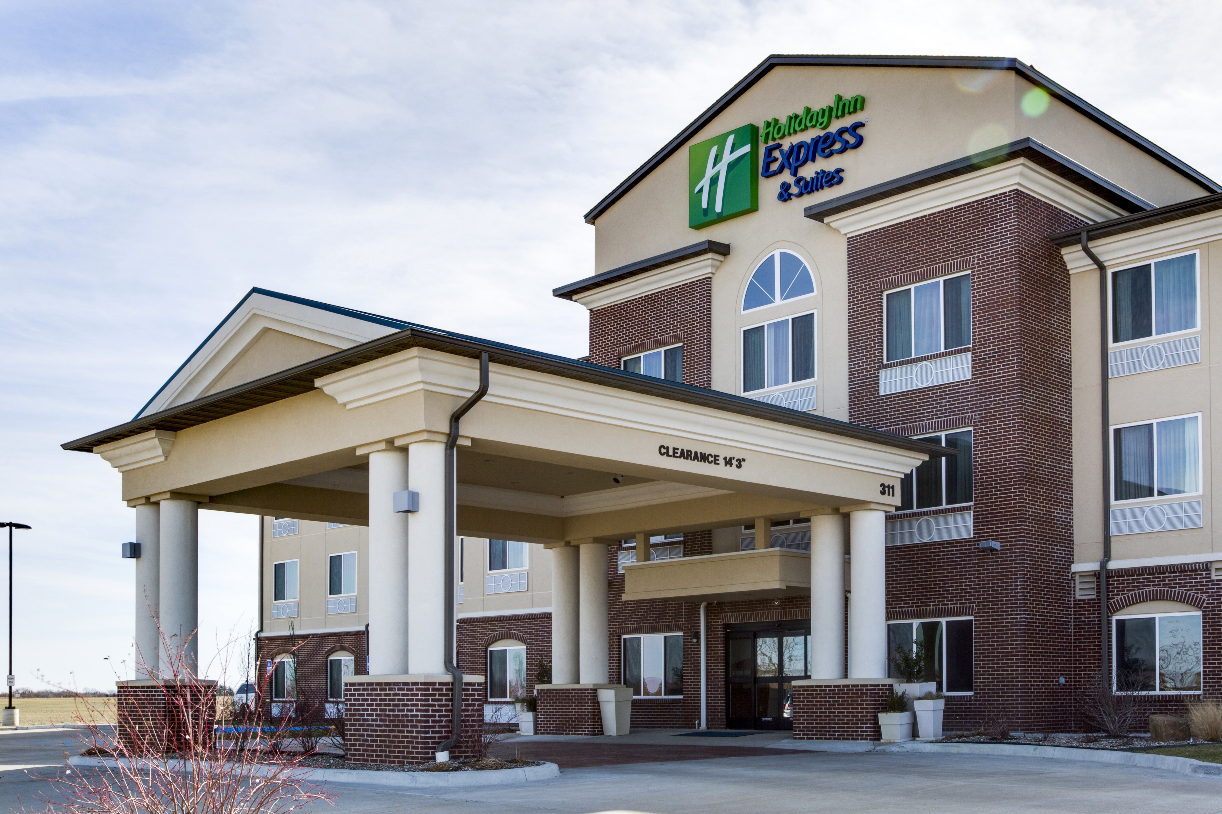 Holiday Inn Express & Suites Nevada, an Ihg Hotel