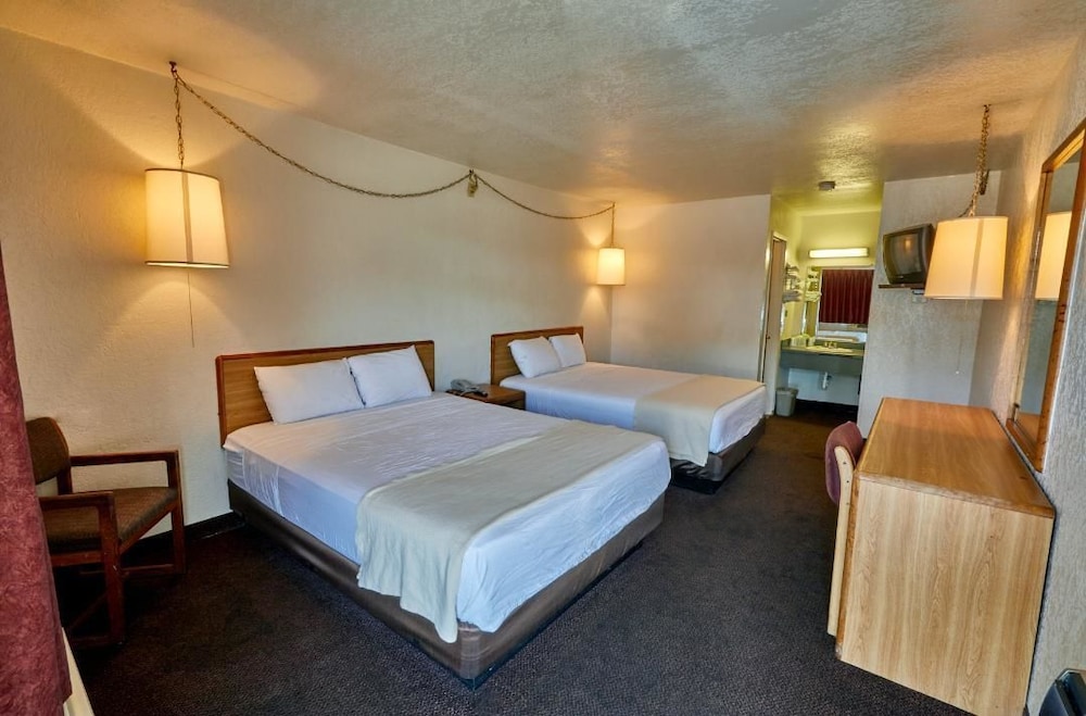 EZ 8 Motel San Jose I