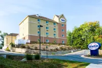 Suburban Studios Quantico Hotels in Griffis-Widewater