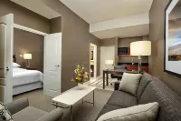 Sheraton Suites Calgary Eau Claire Các khách sạn ở Calgary