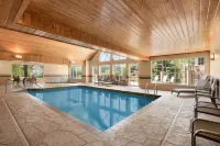 Country Inn & Suites by Radisson, Madison, WI Hotels in Monona