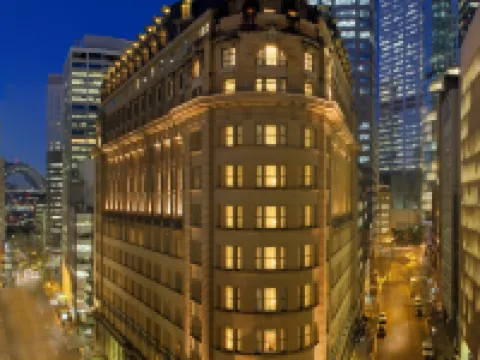 Paradox Sydney Hotels near The Opera House to the Botanic Gardens Walk