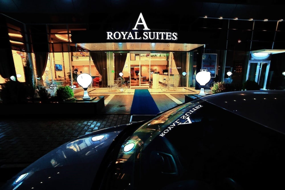 A Royal Suit Hotel