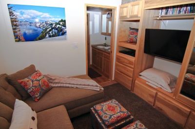 Other #51 & #52 Hyatt Lake Compound~Sleeps 10~Lake View Photo