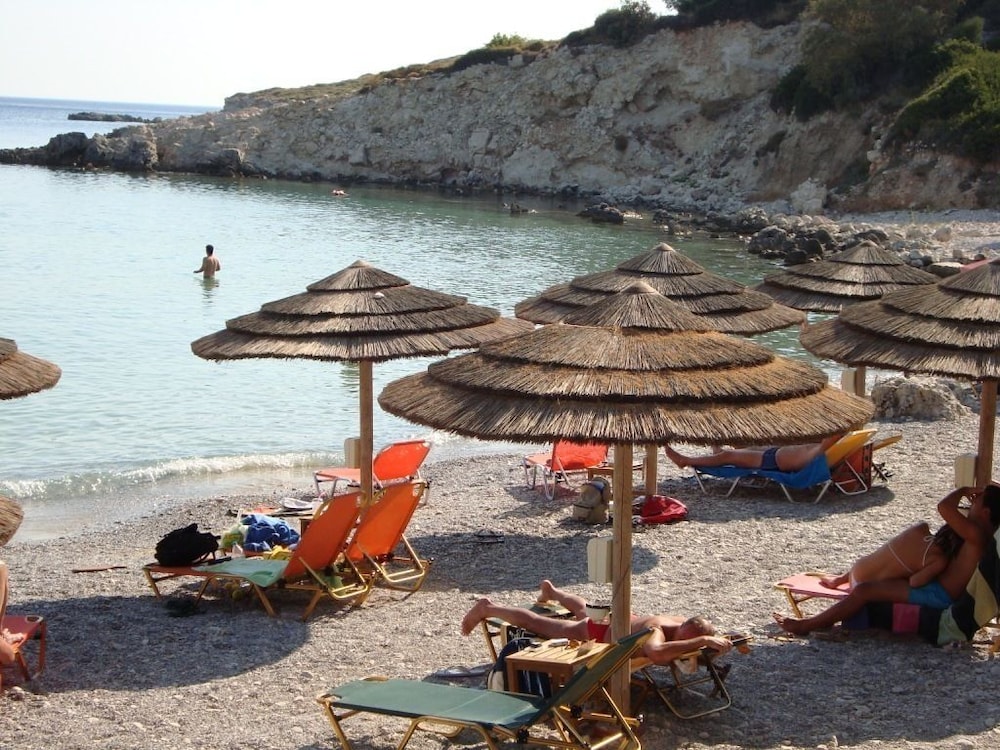 Glicorisa Beach