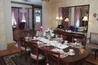 Benefield House Bed & Breakfast Hotels in Jefferson